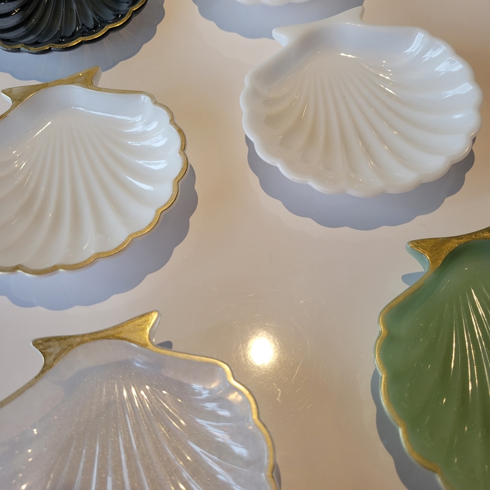 Shell trinket dish